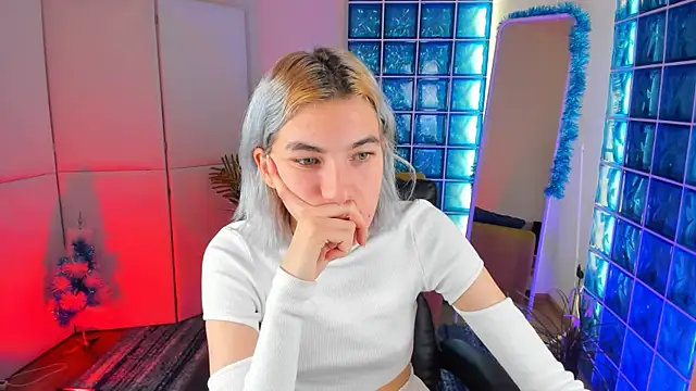 Snapshot of Mia_Cheers chatting on 12-06-24, 01:44 Mia Cheers online show from 12-06-24, 01:44