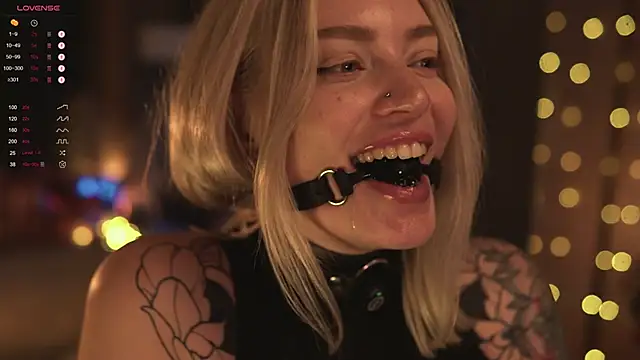 LinaKinky online show from 01-08-25, 04:22