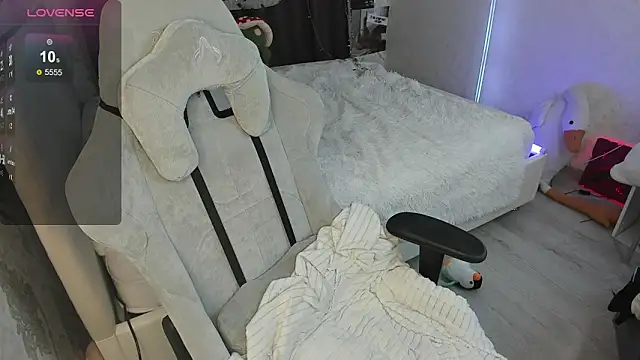 SophiaRyder online show from 11-05-25, 09:15