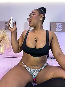 Esmeralda Duarte online show from 04-14-26, 04:51