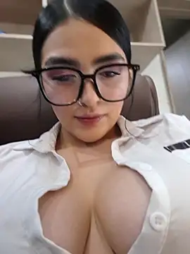 Snapshot of miel_gomez chatting on 07-18-26, 11:58 miel gomez online show from 07-18-26, 11:58