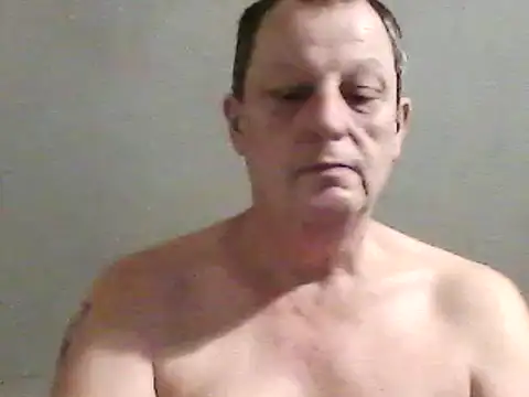 Snapshot of chubbybear2cum chatting on 01-27-25, 10:49 chubbybear2cum online show from 01-27-25, 10:49