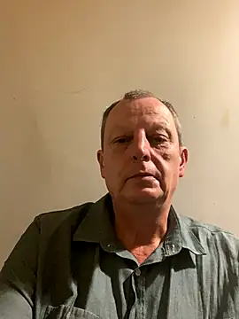 Snapshot of chubbybear2cum chatting on 09-08-25, 08:30 chubbybear2cum online show from 09-08-25, 08:30