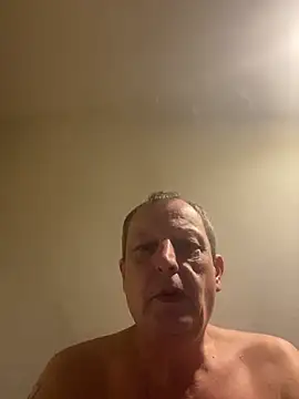 Snapshot of chubbybear2cum chatting on 10-08-25, 02:42 chubbybear2cum online show from 10-08-25, 02:42