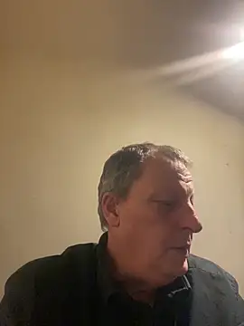 Snapshot of chubbybear2cum chatting on 11-07-25, 05:18 chubbybear2cum online show from 11-07-25, 05:18