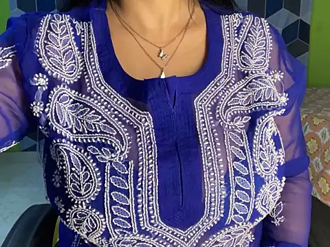 Aishwarya 101  online show from 03-14-25, 06:18