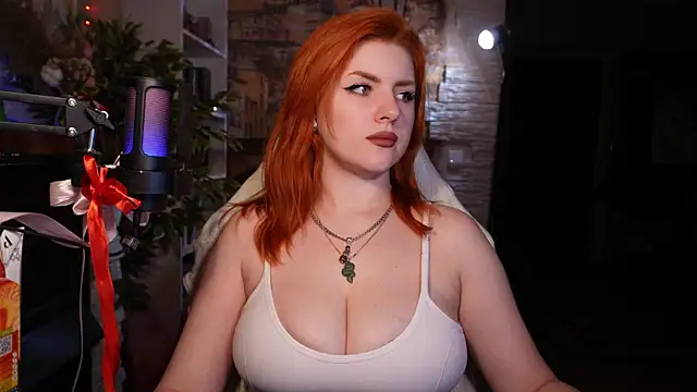 Chriss Fox online show from 02-18-25, 03:10