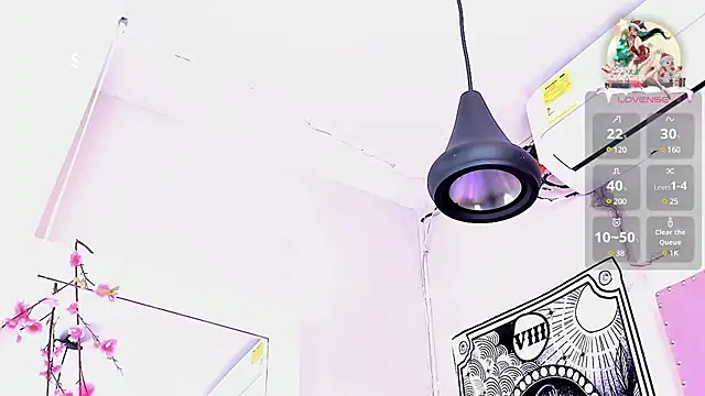 Snapshot of mitsu_ky chatting on 12-23-24, 01:24 mitsu ky online show from 12-23-24, 01:24