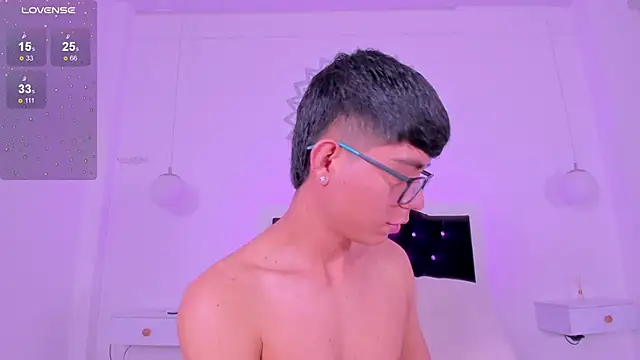 Snapshot of CodyTwink chatting on 01-08-26, 03:14 CodyTwink online show from 01-08-26, 03:14