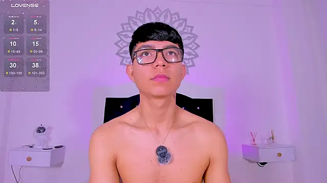 Snapshot of CodyTwink chatting on 02-20-26, 01:55 CodyTwink online show from 02-20-26, 01:55