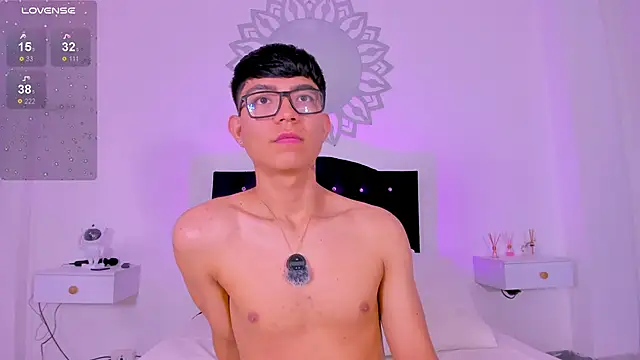 Snapshot of CodyTwink chatting on 02-23-26, 04:26 CodyTwink online show from 02-23-26, 04:26