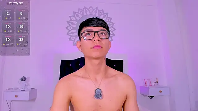 Snapshot of CodyTwink chatting on 02-26-26, 02:49 CodyTwink online show from 02-26-26, 02:49