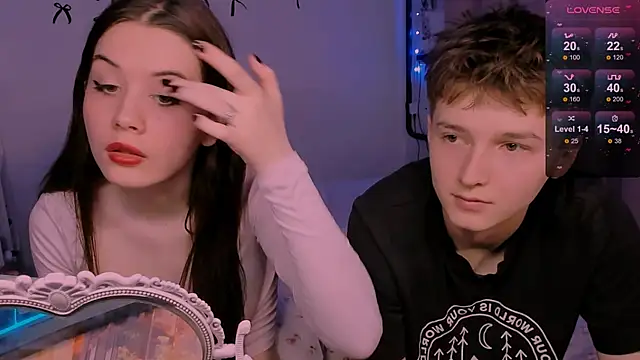 CoddleWeeper  online show from 04-04-26, 01:41