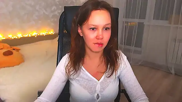  AnMiss  online show from 12-16-25, 06:02