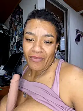 Selket11 online show from 02-13-25, 07:52