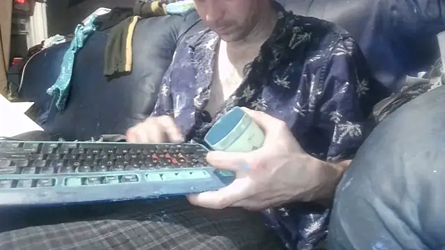 robeaulieu02 online show from 01-27-25, 06:09