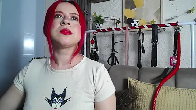 Snapshot of Naty_slavedoll chatting on 07-18-26, 07:06 Naty slavedoll online show from 07-18-26, 07:06