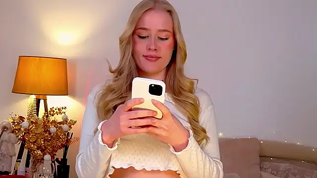 Snapshot of JuliaJaee chatting on 01-10-25, 07:54 JuliaJaee online show from 01-10-25, 07:54