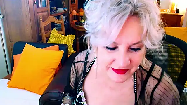 Snapshot of GattonaBiondona chatting on 11-05-25, 05:29 GattonaBiondona online show from 11-05-25, 05:29