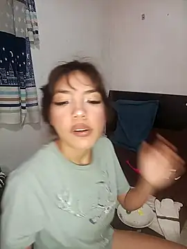 Snapshot of Boypolla11 chatting on 02-21-25, 11:32 Boypolla11 online show from 02-21-25, 11:32