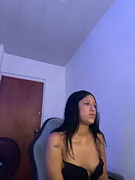 Boypolla11 online show from 11-21-25, 03:33