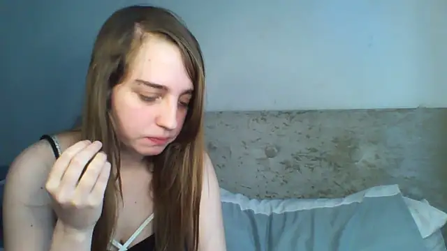Snapshot of EvieRoseex chatting on 04-23-26, 01:13 EvieRoseex online show from 04-23-26, 01:13