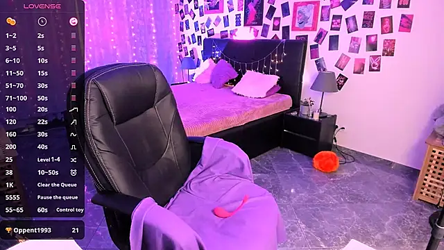 BellaTorne  online show from 03-07-25, 02:23