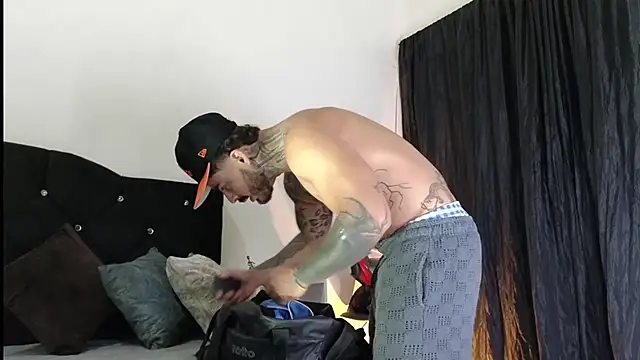 john cartter1 online show from 10-02-25, 11:06