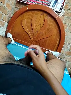 Snapshot of Dnick2 chatting on 12-15-25, 09:19 Dnick2 online show from 12-15-25, 09:19