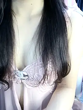 Snapshot of _Linez_ chatting on 10-03-25, 04:59  Linez  online show from 10-03-25, 04:59