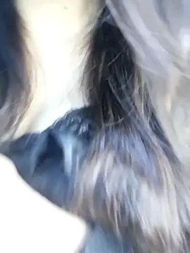 Snapshot of _Linez_ chatting on 10-28-25, 05:26  Linez  online show from 10-28-25, 05:26