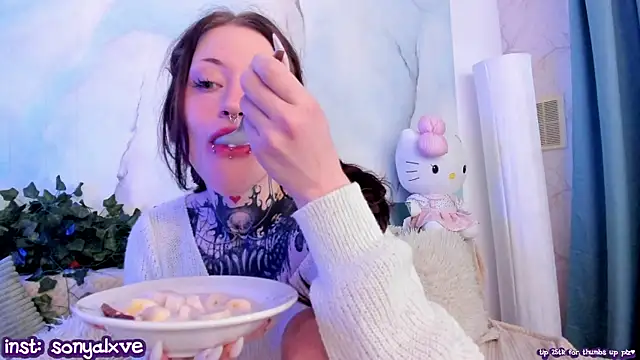 Snapshot of vergillhell chatting on 01-15-25, 06:22 vergillhell online show from 01-15-25, 06:22