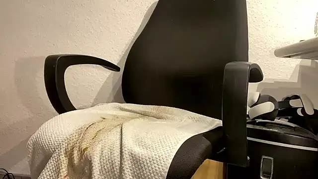 Geilerjung69 online show from 02-11-26, 04:34