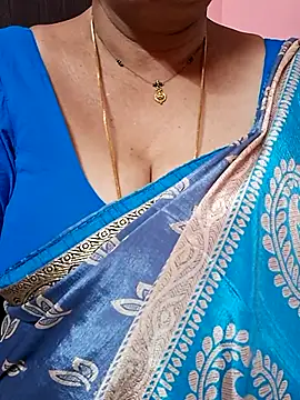 ananya956 online show from 04-11-26, 01:04