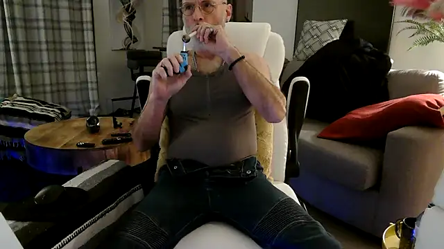 Towndude123 online show from 03-23-25, 01:42