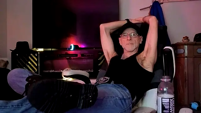 Towndude123 online show from 04-09-26, 10:37