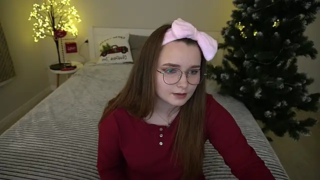 Snapshot of MagicPeachh_ chatting on 12-09-24, 02:17 MagicPeachh online show from 12-09-24, 02:17