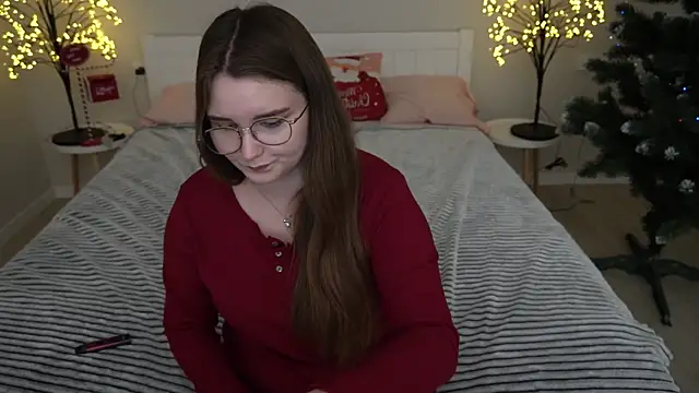 Snapshot of MagicPeachh_ chatting on 12-20-24, 05:18 MagicPeachh online show from 12-20-24, 05:18