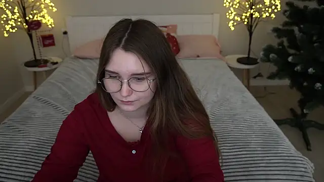 Snapshot of MagicPeachh_ chatting on 12-20-24, 08:23 MagicPeachh online show from 12-20-24, 08:23