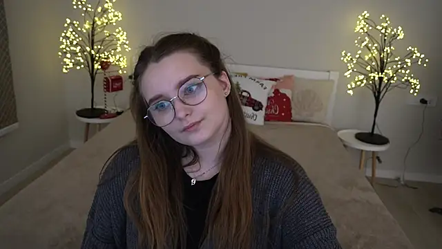 Snapshot of MagicPeachh_ chatting on 01-06-25, 05:59 MagicPeachh online show from 01-06-25, 05:59