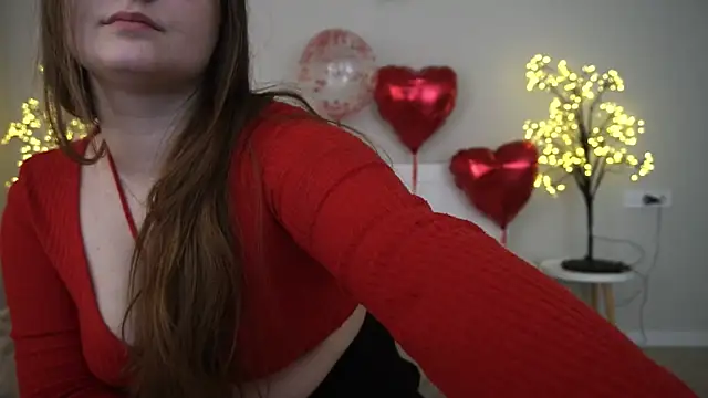 Snapshot of MagicPeachh_ chatting on 02-25-25, 02:00 MagicPeachh online show from 02-25-25, 02:00