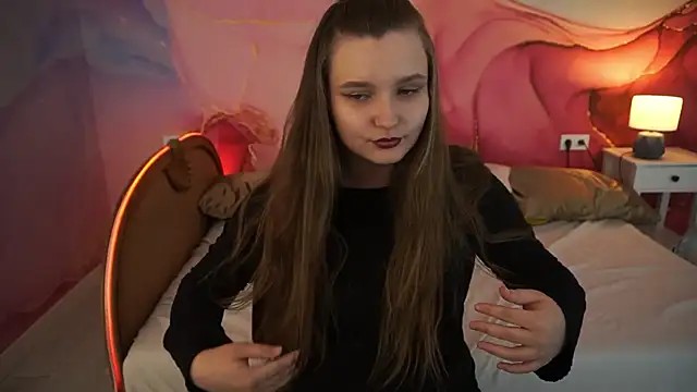 Snapshot of MagicPeachh_ chatting on 09-15-25, 05:57 MagicPeachh online show from 09-15-25, 05:57