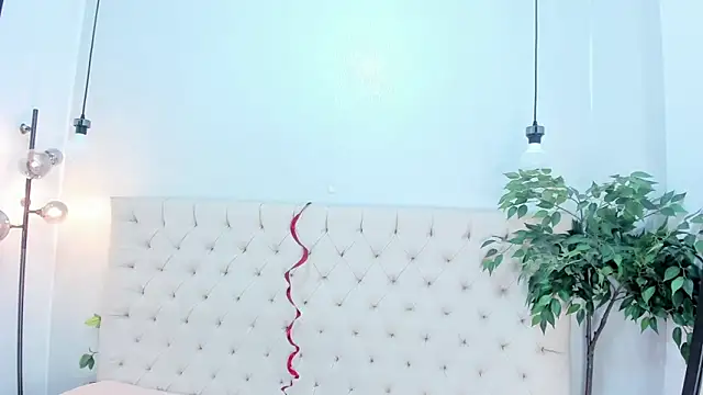 Victoria Coleman online show from 02-23-26, 07:11