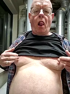 andrejoyfull64 online show from 01-06-26, 02:21