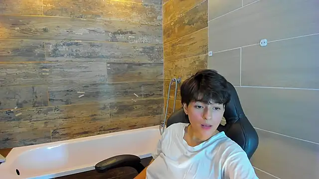 Snapshot of Bryce_Evans chatting on 03-14-25, 04:30 Bryce Evans online show from 03-14-25, 04:30