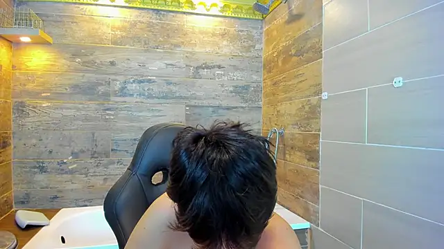 Snapshot of Bryce_Evans chatting on 03-14-25, 07:34 Bryce Evans online show from 03-14-25, 07:34