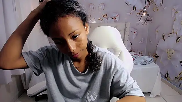 jasmin brunette  online show from 12-03-24, 11:33