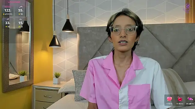 Snapshot of Marge_lasander chatting on 06-17-26, 06:31 Marge lasander online show from 06-17-26, 06:31
