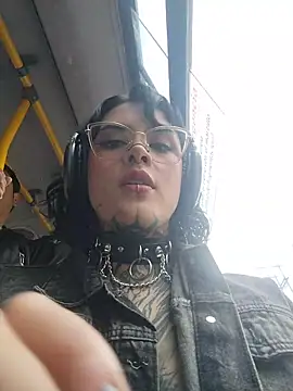 Snapshot of taaylor33 chatting on 02-28-26, 08:43 taaylor33 online show from 02-28-26, 08:43