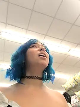 Snapshot of GerallFoxxx chatting on 12-12-24, 09:37 GerallFoxxx online show from 12-12-24, 09:37